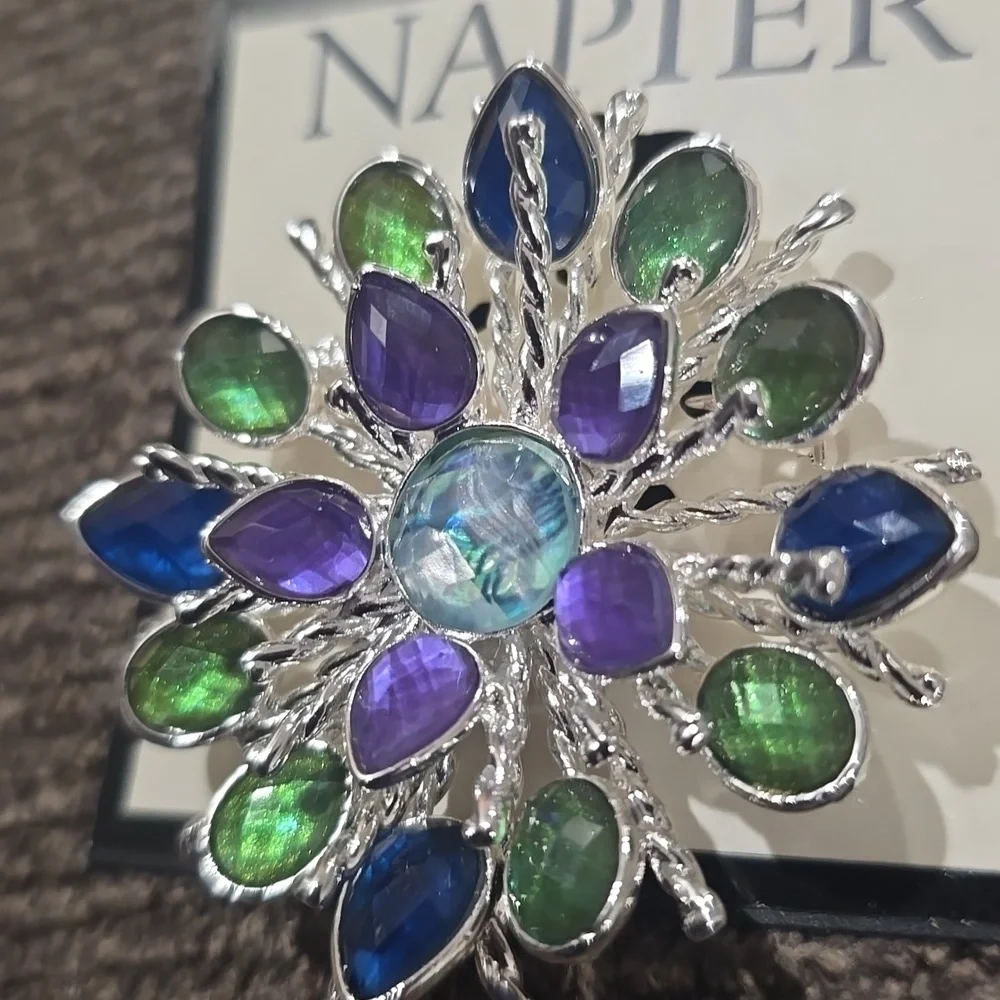 NAPIER BRAND FASHION JEWELRY FANCY PURPLE 